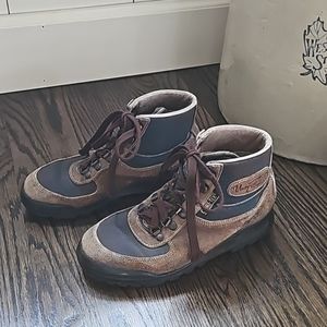 Vasque Vintage Hiking Boots Women 7
